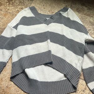 American eagle knit sweater